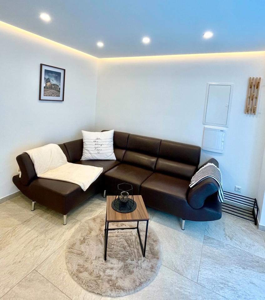 Thumbnail-Moderne, voll möblierte 1,5-Zimmer-Wohnung mit Terrasse