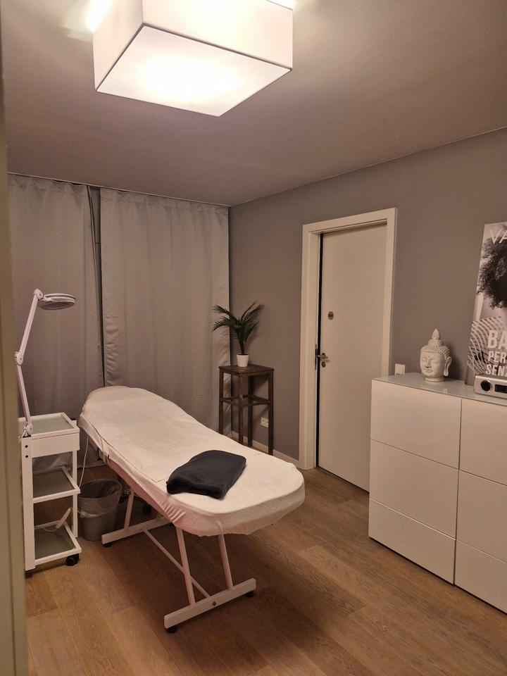 Thumbnail-Kabine für Fußpflege Medizinische Fußpflege Podologie