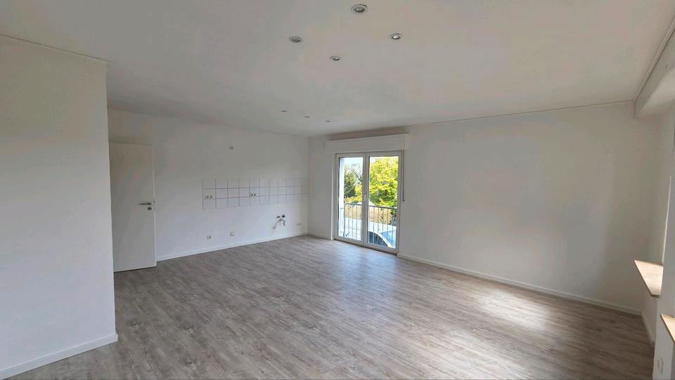 Thumbnail-Renoviert 3 Zimmer Wohnung