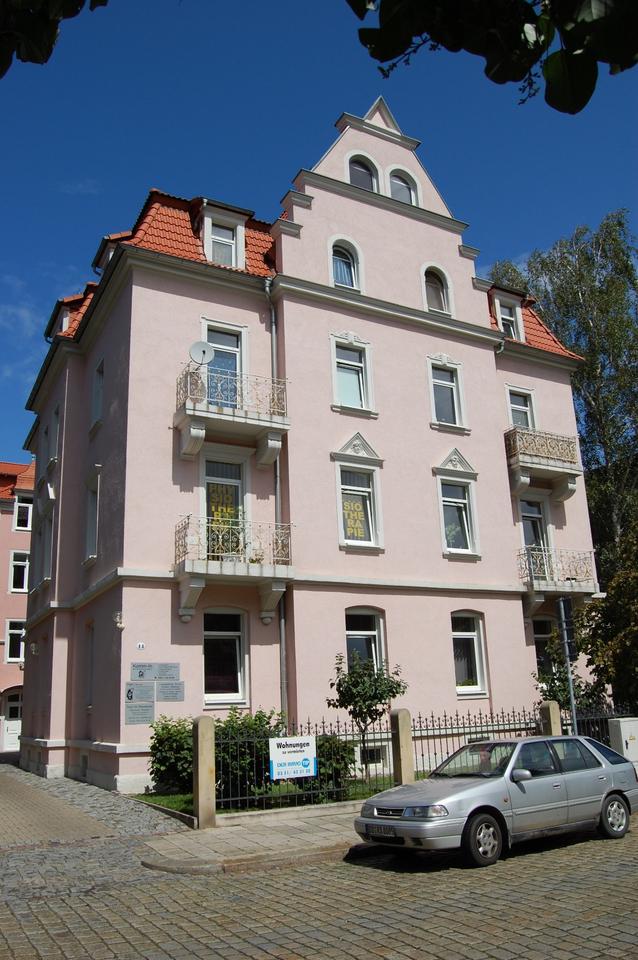 Thumbnail-Hübsche 3-Raum-Wohnung mit Balkon in Cotta