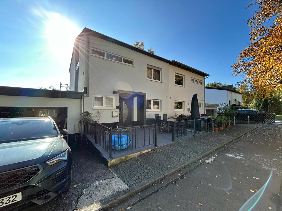 Thumbnail-Doppelhaushälfte in bester Lage von Pirmasens