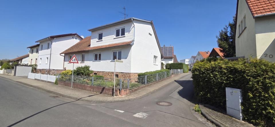 Thumbnail-VON PRIVAT DHH neue Fassade & neuen Fenstern & Elektroheizung