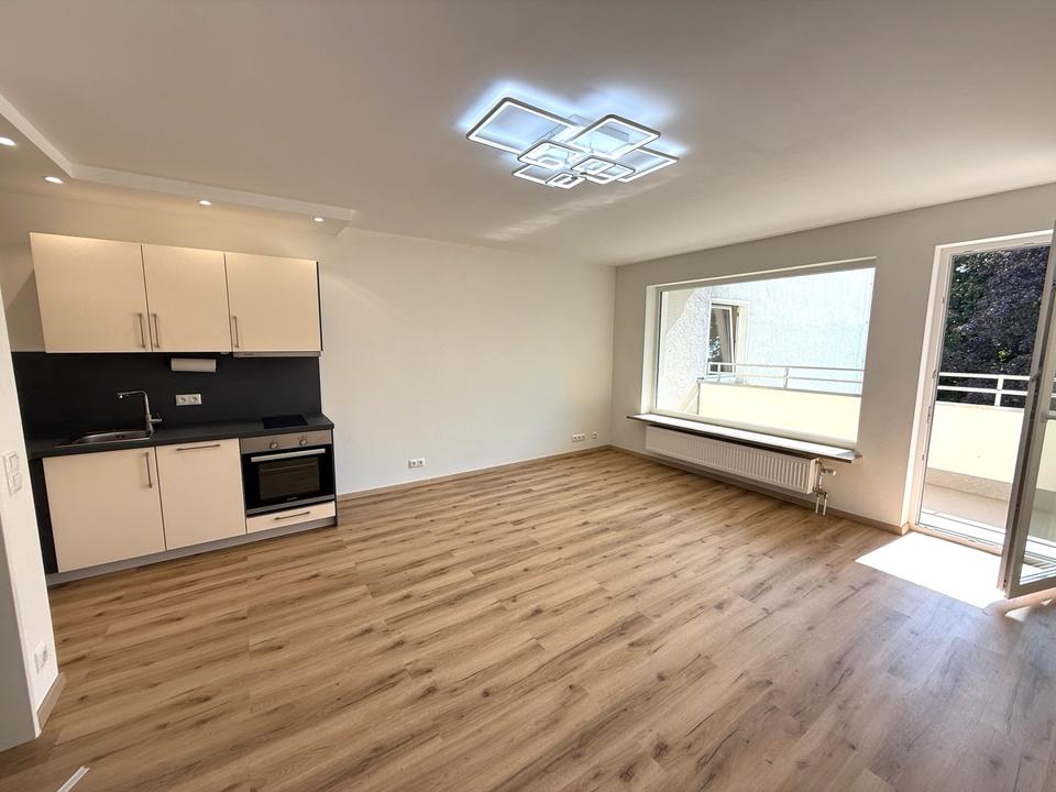 Thumbnail-Kernsanierte 1 Zimmer Wohnung mit Küche