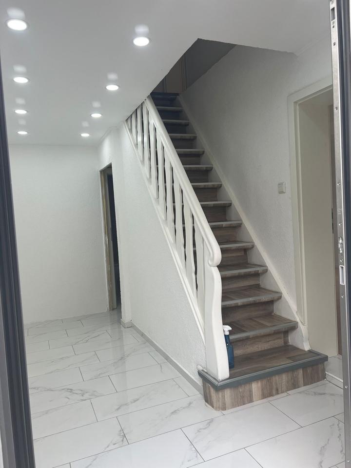 Thumbnail-DOPPELHAUSHÄLFTE RECHTS - 4 Zimmer, ca. 120 m', Garten, Garage