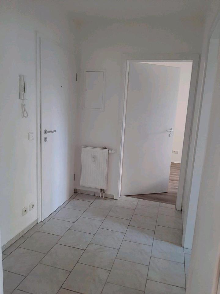 Thumbnail-Schöne helle 2-Zimmer Wohnung Nähe Altstadt zentral Naabwiesen!!