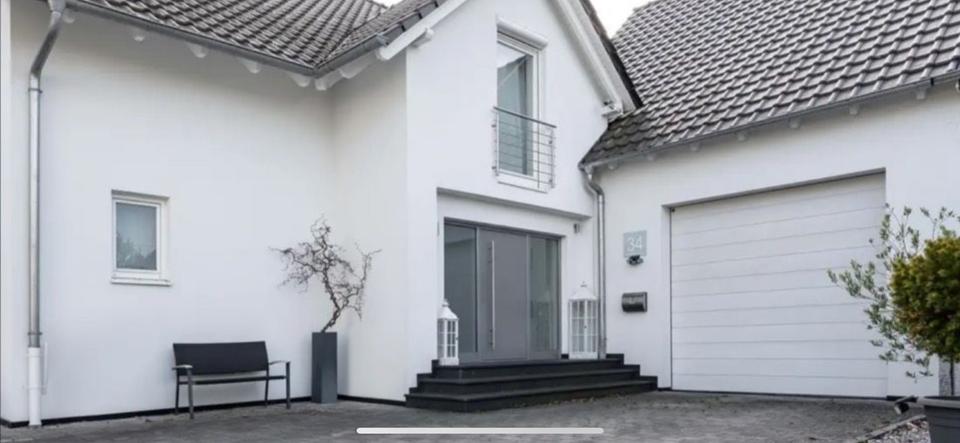 Thumbnail-Luxus Einfamilienhaus mit XXL Garage und Garten, ohne Provision
