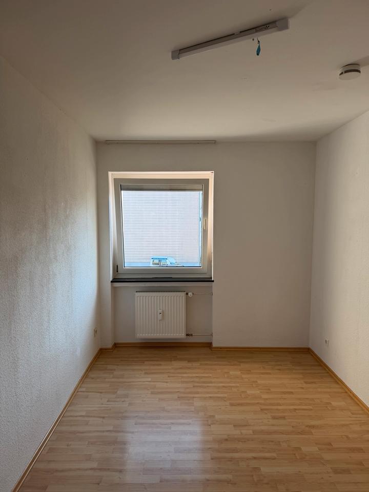 Thumbnail-4,5 Zimmer Wohnung zu vermieten kalt 850€