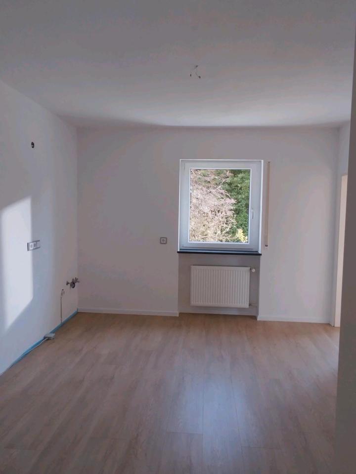 Thumbnail-3,5 Zimmer Wohnung mit Balkon