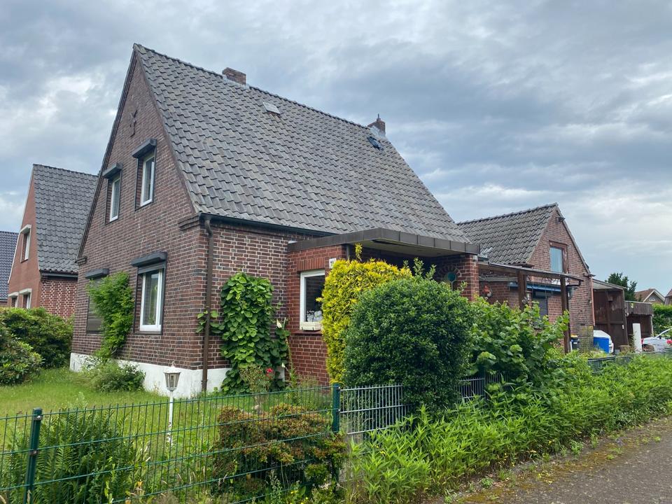 Thumbnail-Einfamilienhaus in Holm