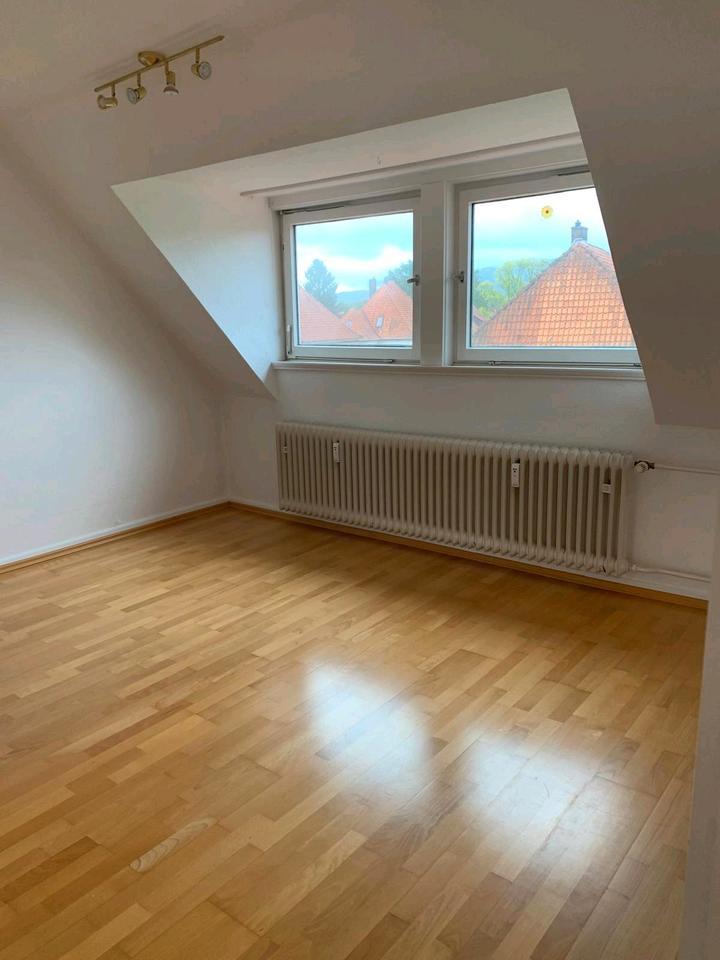 Thumbnail-freundliche und lichtdurchflutete 3-Zimmer-Wohnung,zentrumsnah