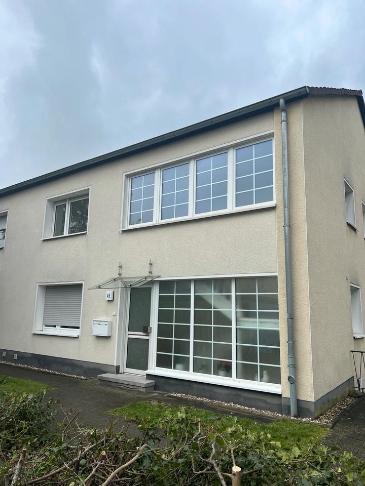 Thumbnail-3,5-Zimmer-Wohnung mit Balkon in zentraler Lage von Moers-Mitte