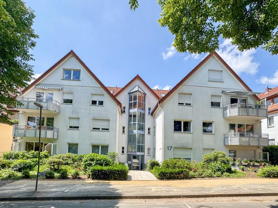 Thumbnail-3-Zimmer-DG-Wohnung mit Balkon, Aufzug, Stellplatz im Zentrum Bad