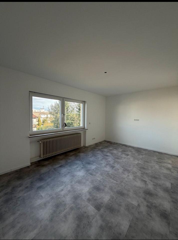 Thumbnail-Neu sanierte 4-Zimmer Wohnung mit Balkon in Wieseck