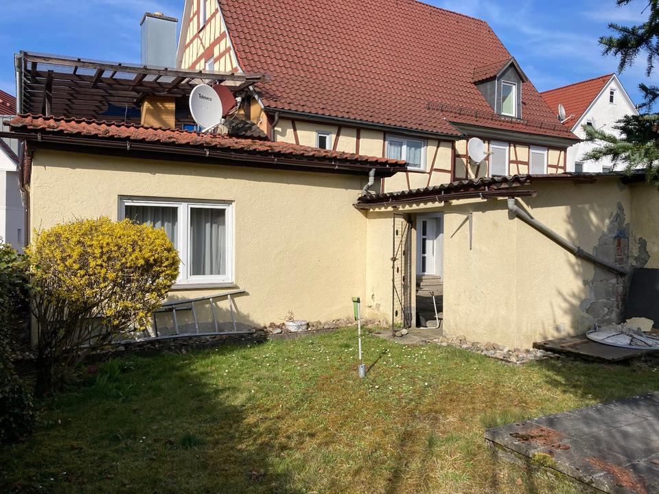 Thumbnail-3-Zimmer-BungalowWohnung mit kleinem Garten