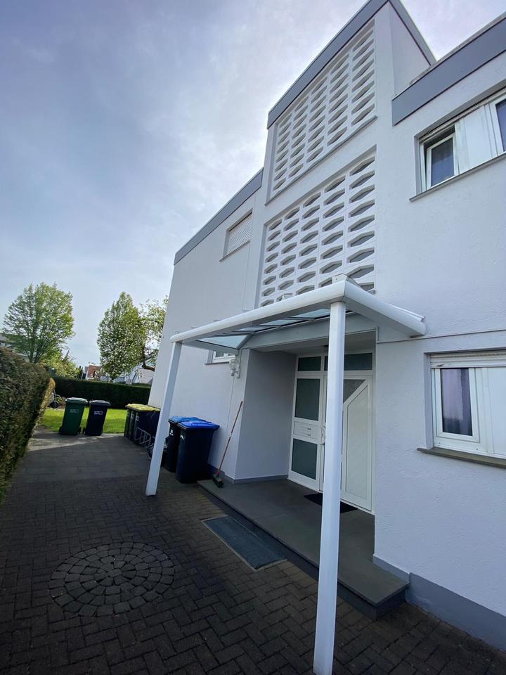 Thumbnail-Charmante 4 12-Zimmer-Wohnung mit verglastem Balkon und Garten