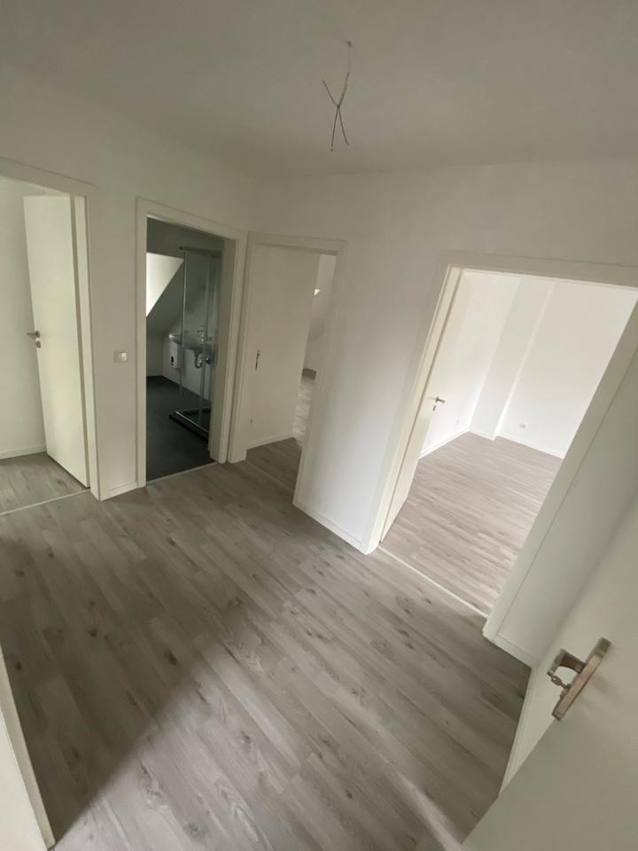 Thumbnail-Kernsanierte, helle 3,5 Zi. in ruhiger Lage Grenze HombergMoers