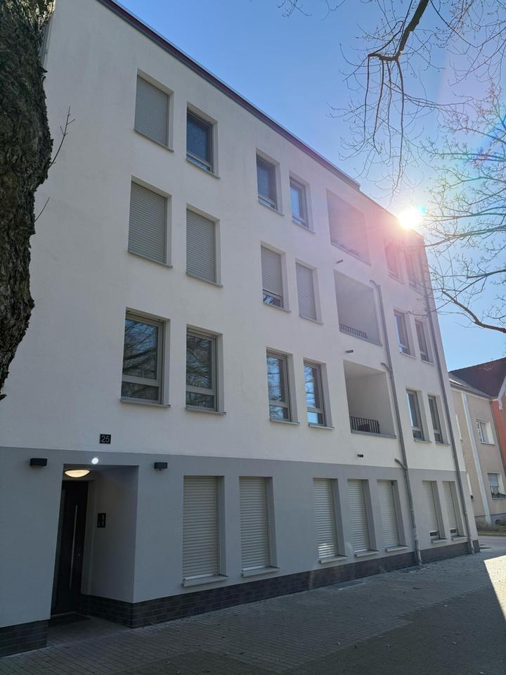 Thumbnail-MODERNE 2-ZIMMER-NEUBAUWOHNUNG IN RUHIGER LAGE VON GE-ROTTHAUSEN
