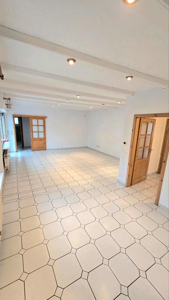 Thumbnail-4-Zimmer-Wohnung 136 m² mit Terrasse & neuer Küche