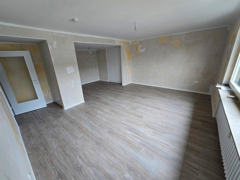 Thumbnail-Saniertes Single-Appartment direkt in der Eller-Einkaufsstraße