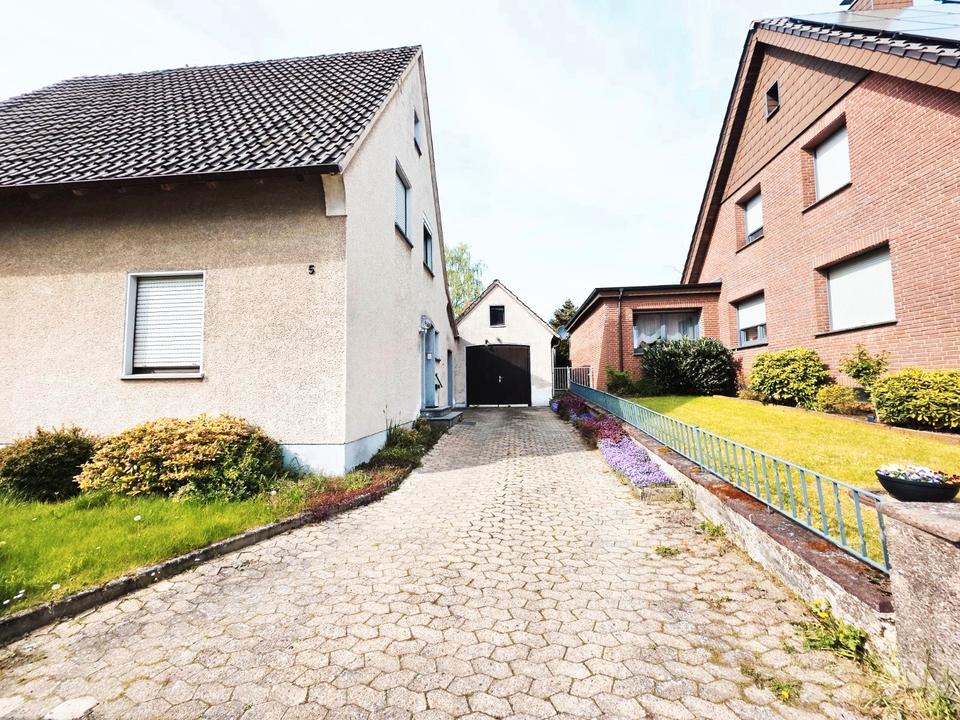 Thumbnail-Einfamilienhaus mit 850 m² Grundstück in Lemgo-Leese ohne Makler
