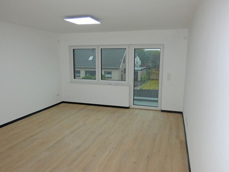 Thumbnail-Großzügige Mietwohnung im 1 Obergeschoss mitten in Wardenburg