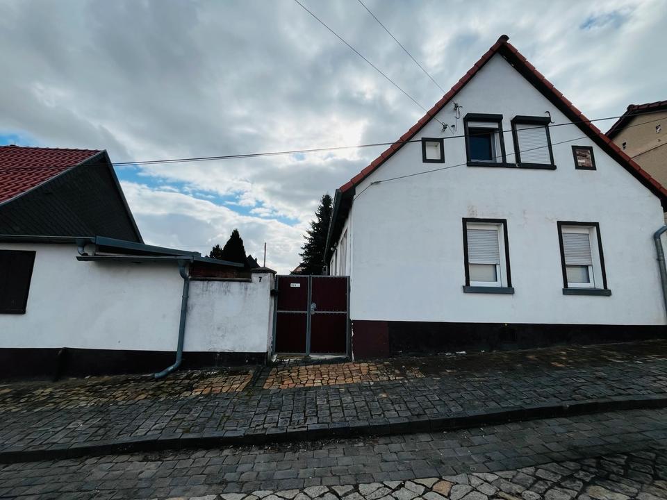 Thumbnail-Freistehendes Einfamilienhaus zur Miete 100qm