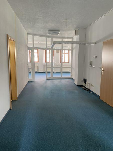 Thumbnail-Freiberg* helles Büro in Citylage* Teeküche* gr. Flurbereich für Empfang* WC* Balkon*