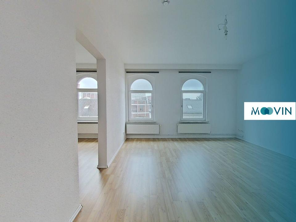 Thumbnail-PLATZ FÜR DIE GANZE FAMILIE: Weitläufige und renovierte 6-Zimmer-Wohnung mit Einbauküche