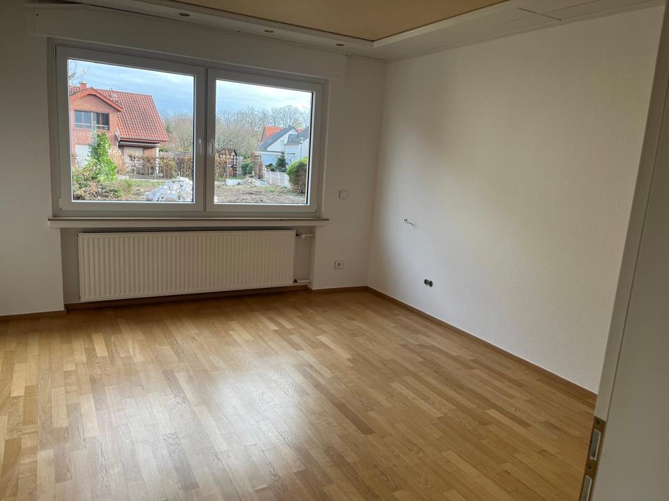 Thumbnail-3ZKB: Wohnung in 49504 frisch renoviert zu vermieten