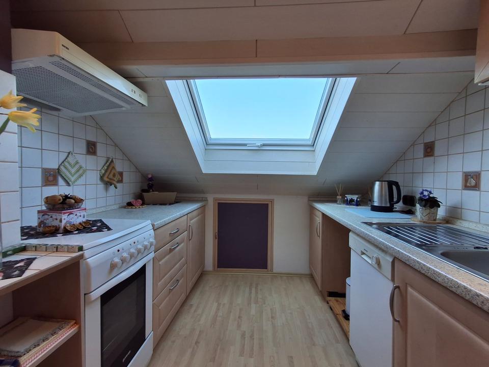 Thumbnail-Dachgeschosswohnung mit Garage und Blick ins Grüne