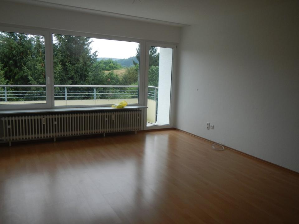 Thumbnail-ROK: 3 Zimmer, Küche, Duschbad, WC, Diele, Balkon im 2. OG