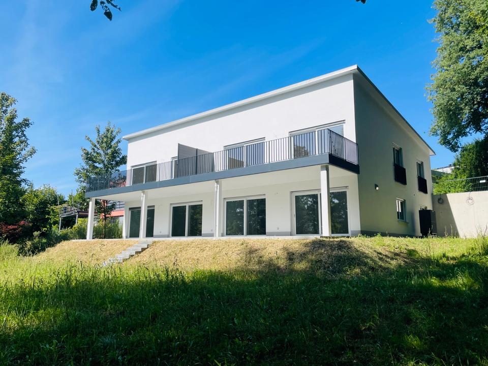 Thumbnail-Erstbezug! 3-Zimmerwohnung im Souterrain mit großem Garten in gehobener Wohnsiedlung von Mainburg!