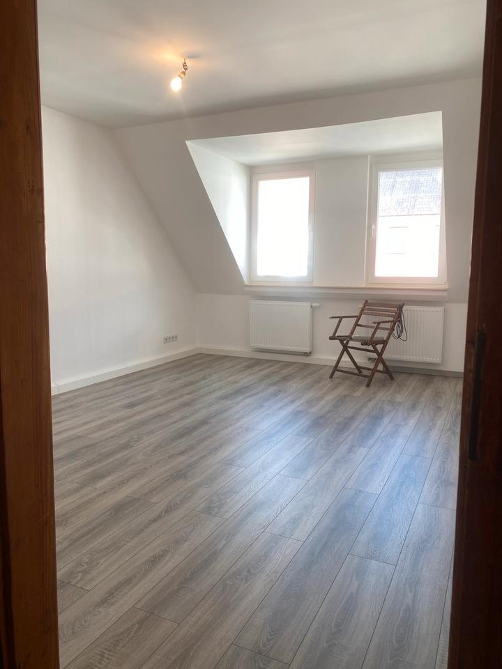 Thumbnail-Attraktive Dachgeschosswohnung in Leipzig-Lindenau
