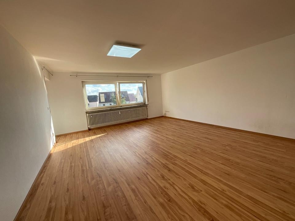 Thumbnail-Mietwohnung mit Balkon