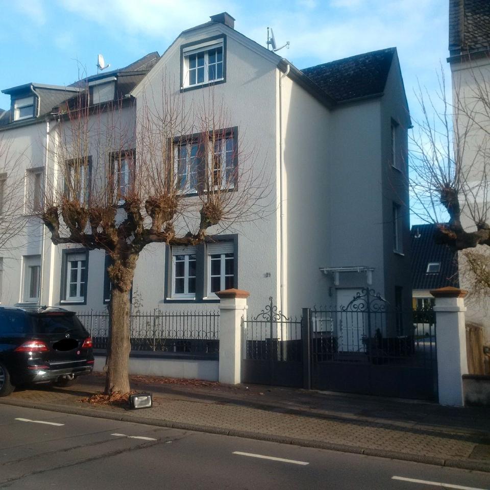 Thumbnail-Hochwertige Altbau-Wohnung in zentraler Lage zu vermieten