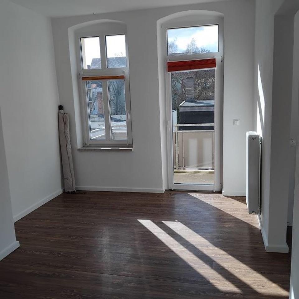 Thumbnail-Große 4-Zimmer Wohnung mit Balkon in der Nordvorstadt