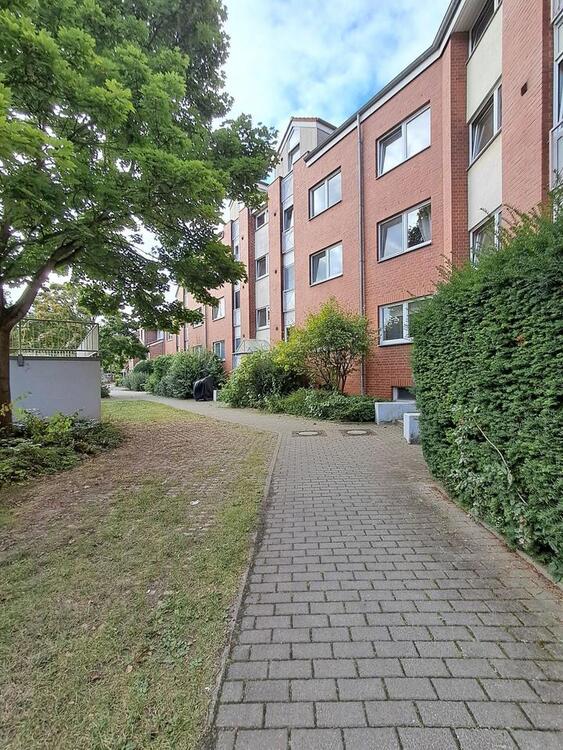 Thumbnail-Helle 3-Zimmer-Wohnung mit Balkon
