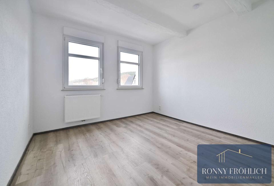 Thumbnail-110 m² 5,5 Zimmer Maisonette-Wohnung in ThalheimErzgebirge–Ruhige Nebenstraße & moderne Ausstattung