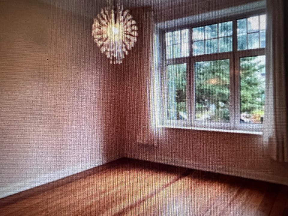 Thumbnail-Helle 3 - Zimmer Wohnung in Altbauvilla