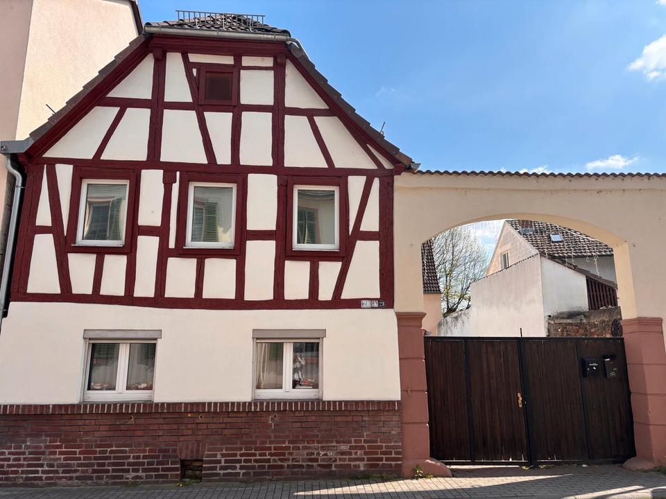 Thumbnail-Einfamilienhaus mit 6 Zimmern in Flörsheim am Main