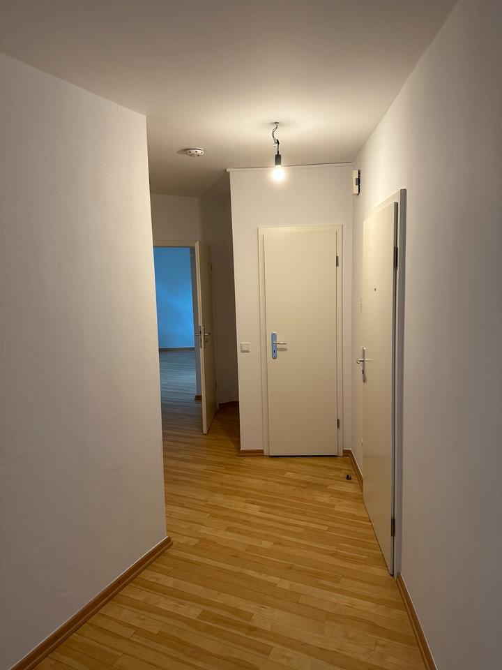 Thumbnail-Sehr schön aufgeteilte 3 Zimmer Wohnung in Harburg