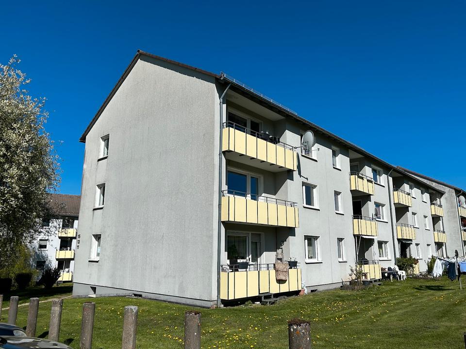Thumbnail-Attraktive 3-Zimmer-Wohnung mit Balkon und Keller in Hessisch Lichtenau