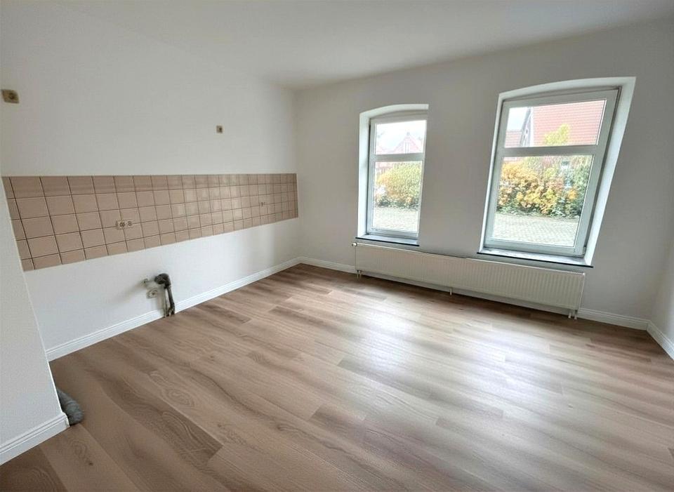 Thumbnail-Frisch renovierte 2‑ZKB‑Erdgeschosswohnung mit eigener Eingangstür