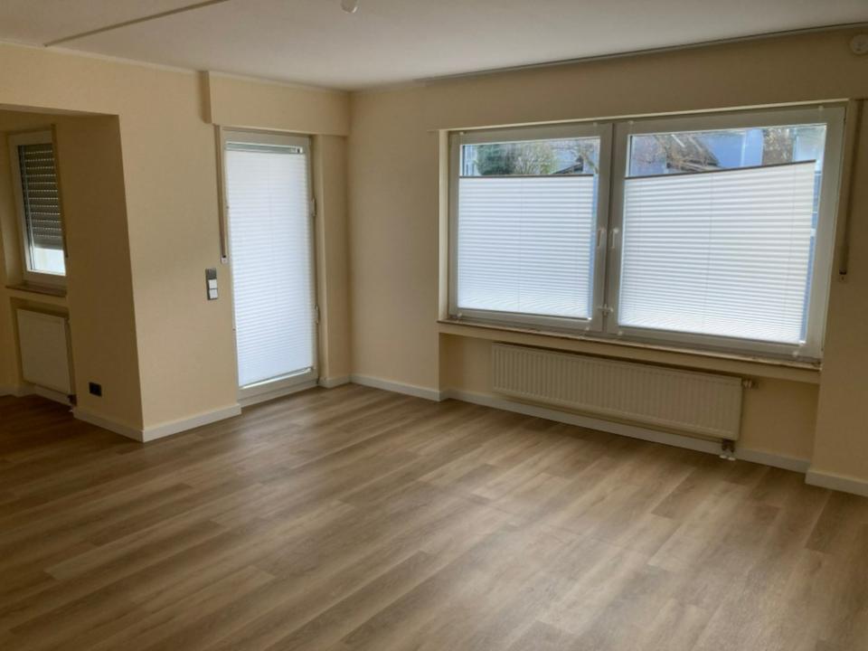 Thumbnail-Helle 2-Zimmer-Wohnung (68 m²) mit Balkon in ruhiger Lage