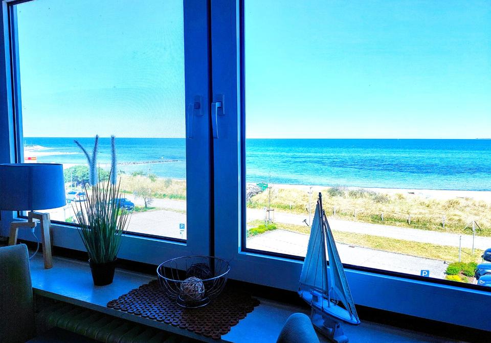 Thumbnail-Ferienwohnung, 1.Reihe, Strandlage, direkter Ostseeblick, WLAN,