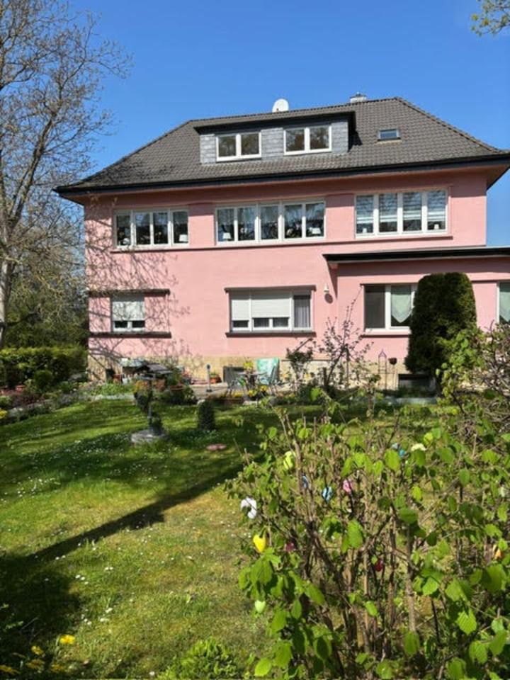 Thumbnail-Helle Dachgeschosswohnung in Weißenfelser Villenviertel