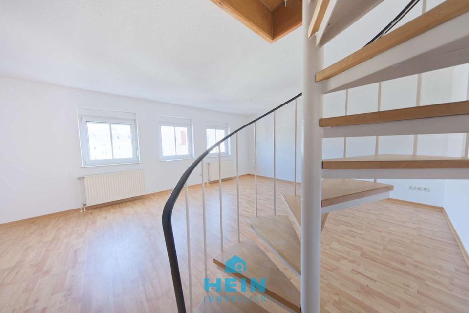 Thumbnail-Charmante 3-Raum-Maisonette im Dachgeschoss – Wohnen im Herzen von Aue!