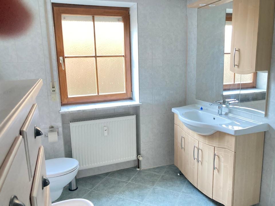 Thumbnail-3 Zimmer Wohnung mit Terrasse, Garten, Stellplätzen