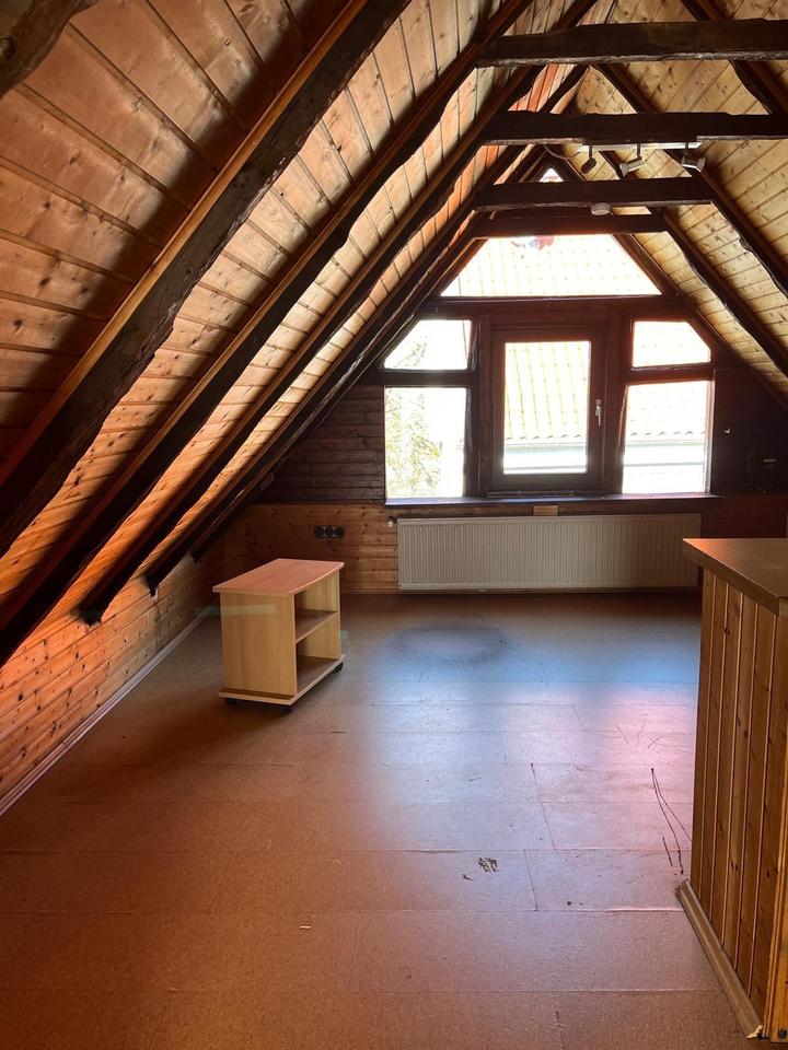 Thumbnail-1 Zimmer Dachgeschoss - Apartment ab sofort zu vermieten