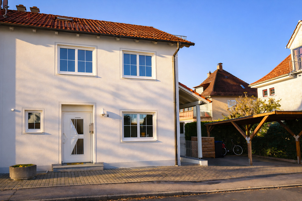 Thumbnail-Sehr gepflegte Doppelhaushälfte - Garten&Carport in ruhiger Lage
